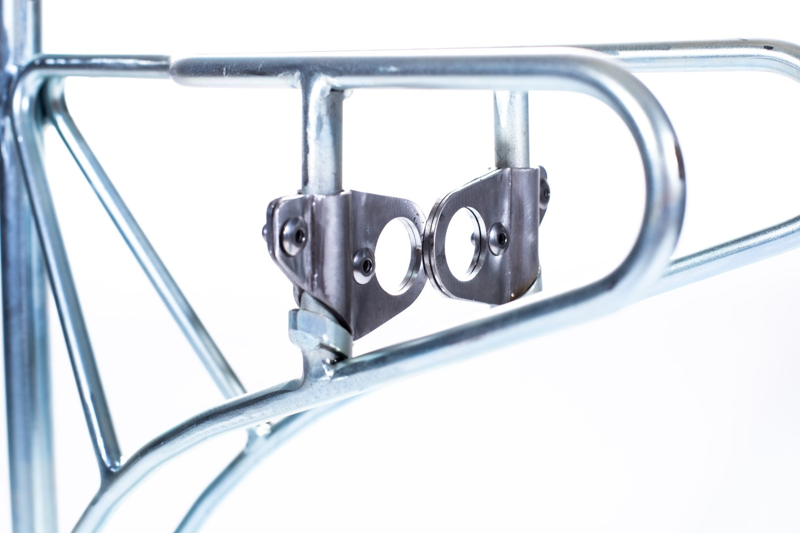 mit Verschlusstüren