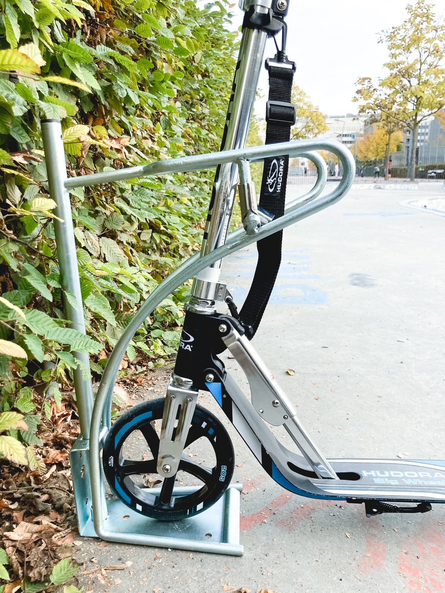 mit Verschlusstüren